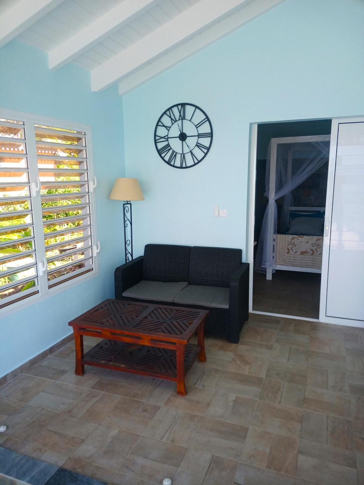 Aux Colibris Amoureux : Loft De Standing Avec Vue Mer Grand-Bourg  Luaran gambar
